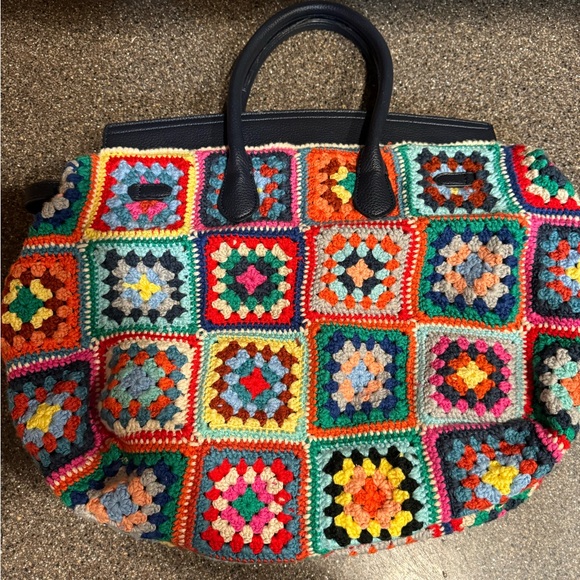 La Milanesa Women's Latch Closure Leather Trim Crochet Top Handle Handbag Flaws - Picture 5 of 14